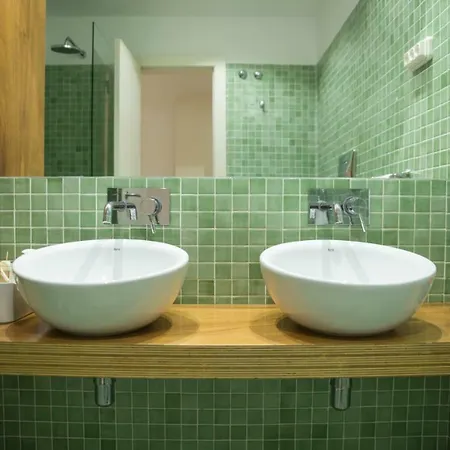 Fala-so 16 - 4 Bed Elegance In Historic District * Lisbona